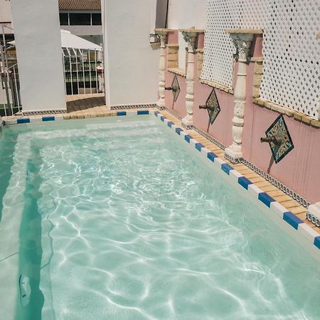 Apartamentos Abreu Suites セビリア エクステリア 写真