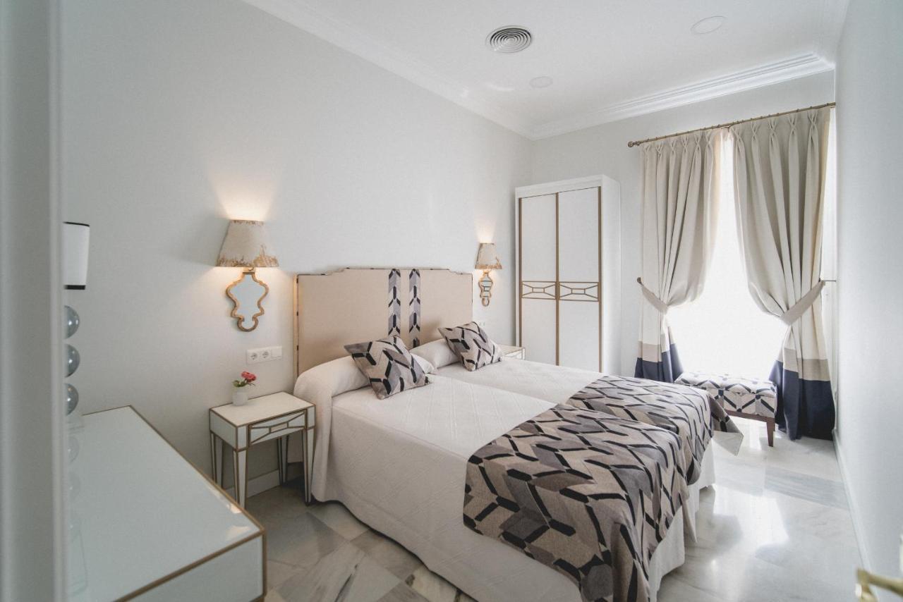 Apartamentos Abreu Suites セビリア エクステリア 写真