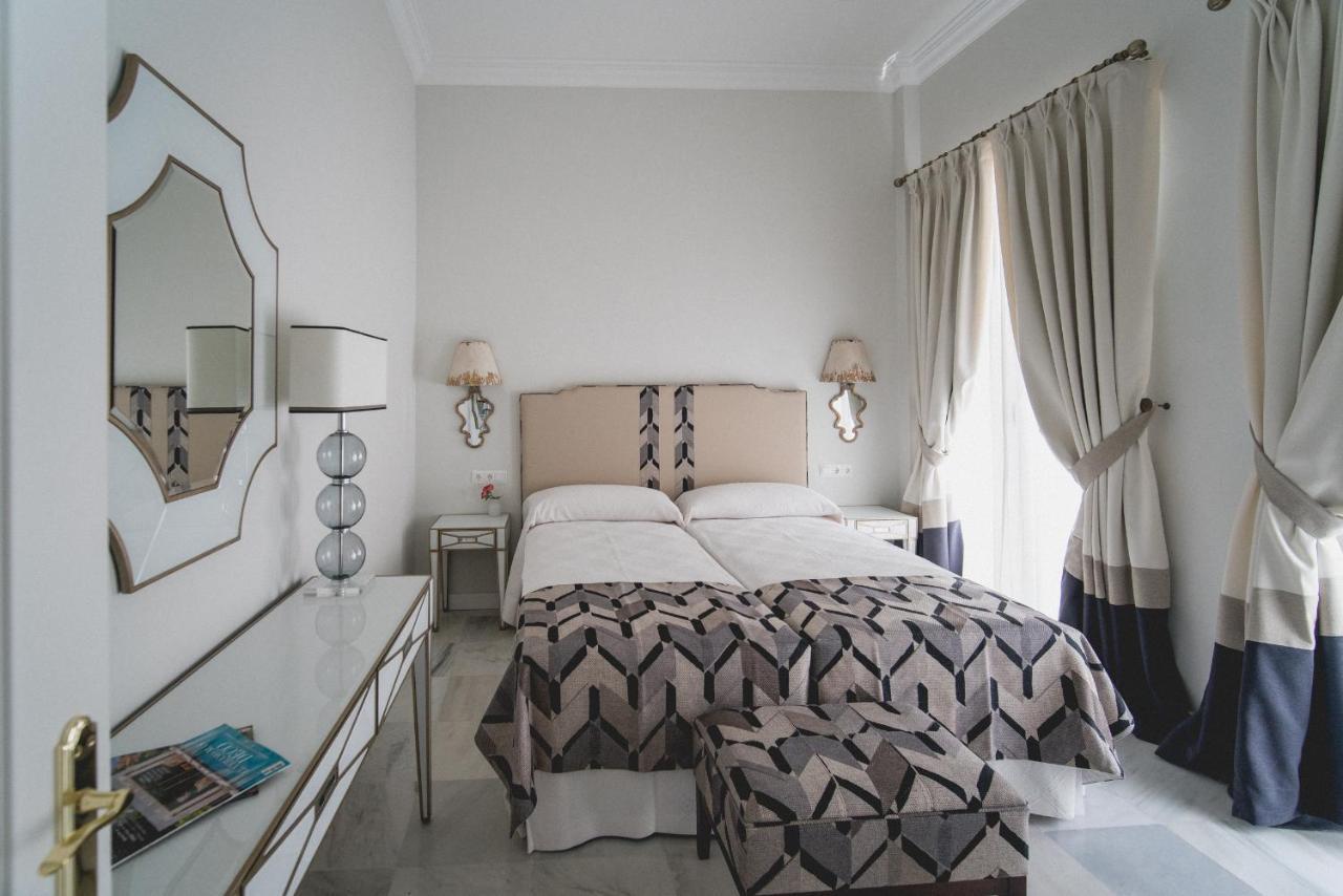 Apartamentos Abreu Suites セビリア エクステリア 写真