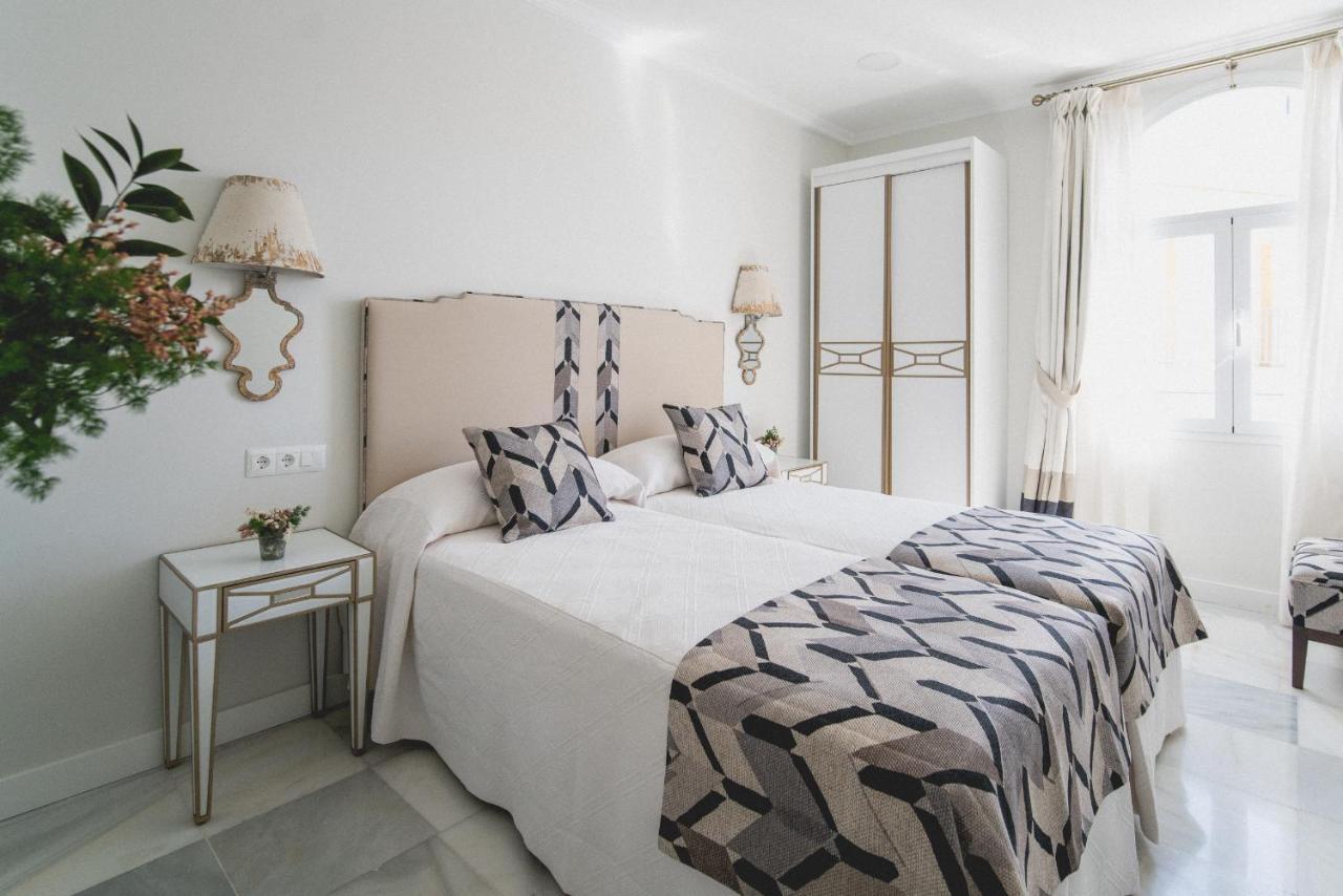 Apartamentos Abreu Suites セビリア エクステリア 写真