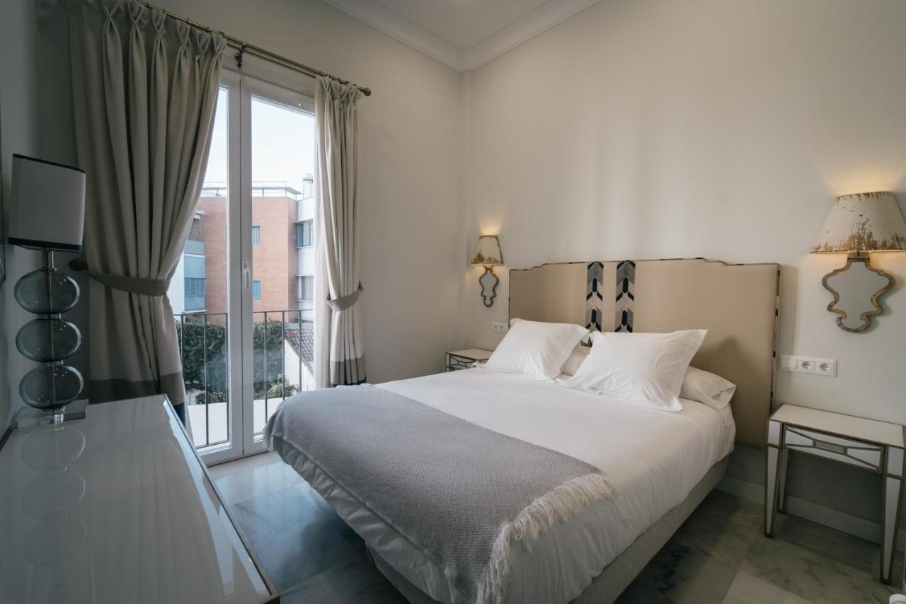 Apartamentos Abreu Suites セビリア エクステリア 写真